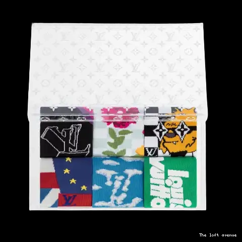 SOCKS WITH CUSTOM BOX LV 0620